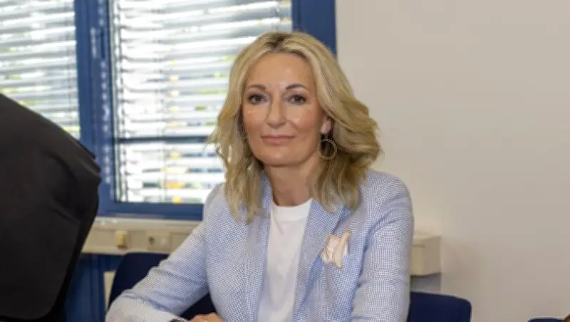 Monika Gruber als Schirmherrin: Kabarettistin engagiert sich für Kinderhospiz