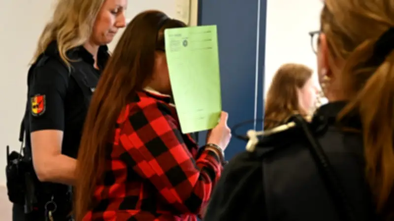 Mordprozess in Itzehoe: Eltern schildern tragische Umstände des Verhungerns ihres Babys