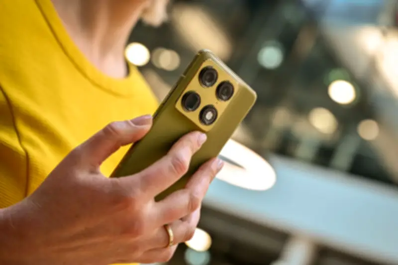 Motorola Signature: Ein elegantes Flaggschiff greift die Smartphone-Oberklasse an