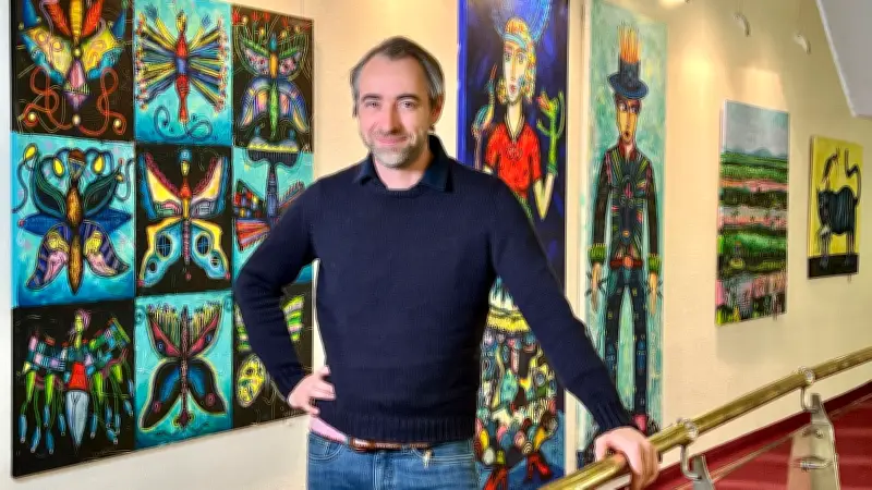 Märchenhafte Ausstellung von Max Grimm eröffnet im Bernburger Theater