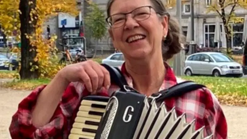 Musikalische Berlin-Reise: Konzert mit Gisela Reiber in Woldegker Kapelle