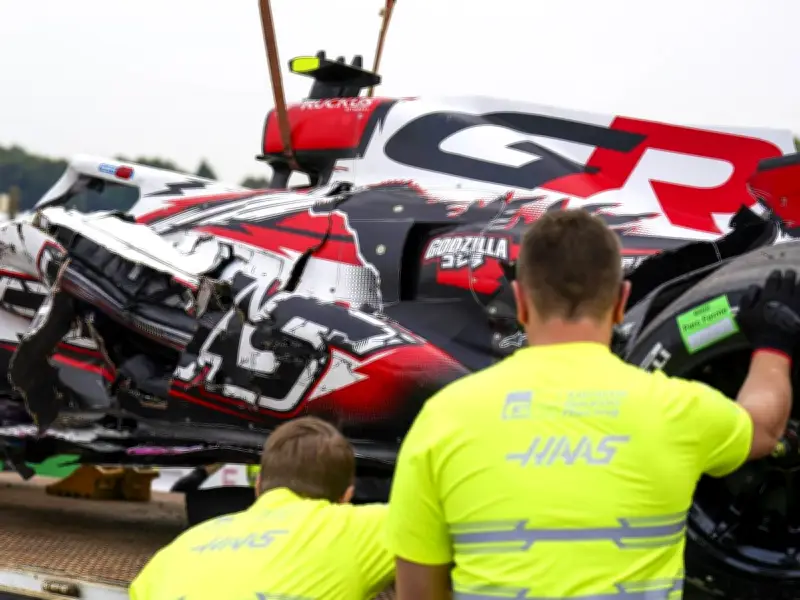 Nach Bearman-Crash: Formel 1 debattiert über Sicherheitsrisiken durch neues Reglement