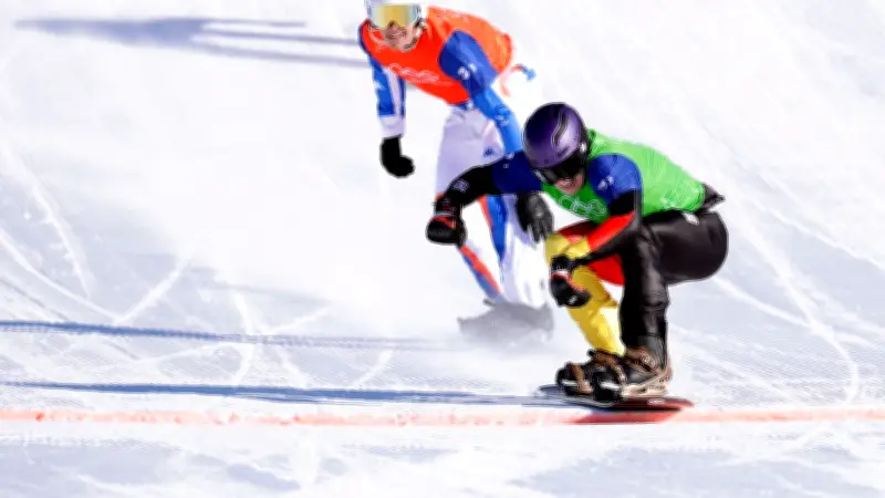 Nach Olympia-Aus: Snowboarder Leon Ulbricht triumphiert im Gesamtweltcup