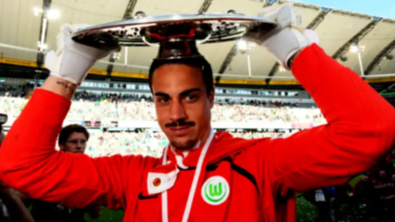 Nach Personalbeben: Wird Ex-Meisterkeeper Benaglio Wolfsburgs neuer Sportchef?