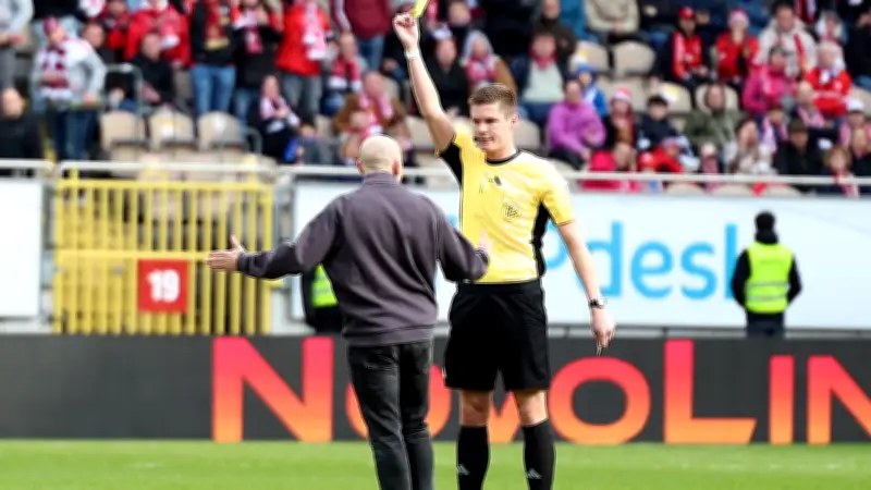 Nach Pleite gegen Paderborn: Wie geht es mit Trainer Lieberknecht beim 1. FC Kaiserslautern weiter?