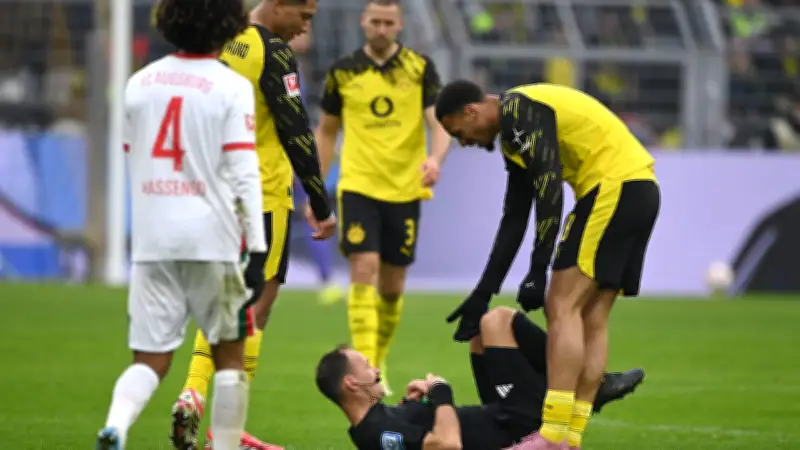 Nach Zusammenprall mit Nmecha: Schiedsrichter Dankert droht längerer Ausfall