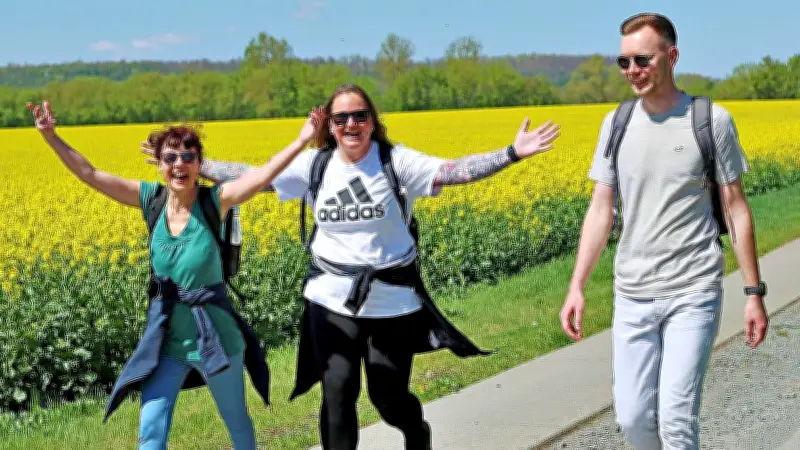 Neue Seeland-Runde lockt mit Rekordbeteiligung: Wanderung am Concordia See im April 2026