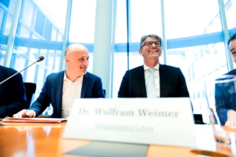 Neue Vorwürfe gegen Kulturstaatsminister Weimer: Eingriffe in unabhängige Jurys