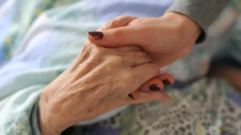 Neuer Kurs für ehrenamtliche Sterbebegleiter startet im März in der Demminer Region