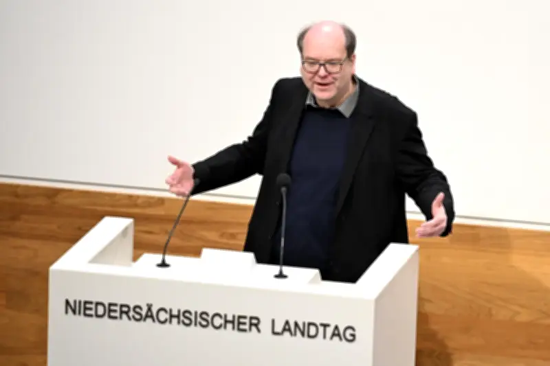 Niedersachsens Energieminister fordert Übergewinnsteuer für Mineralölkonzerne bei steigenden Spritpreisen