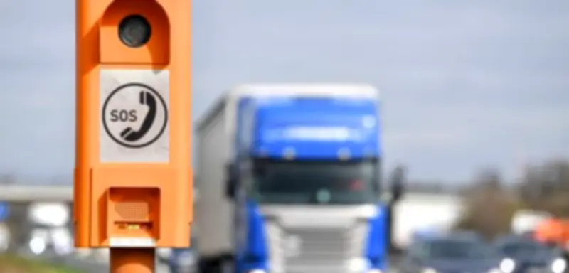 Notrufsäulen an deutschen Autobahnen weiterhin außer Betrieb - Technischer Defekt verursacht anhaltende Störung