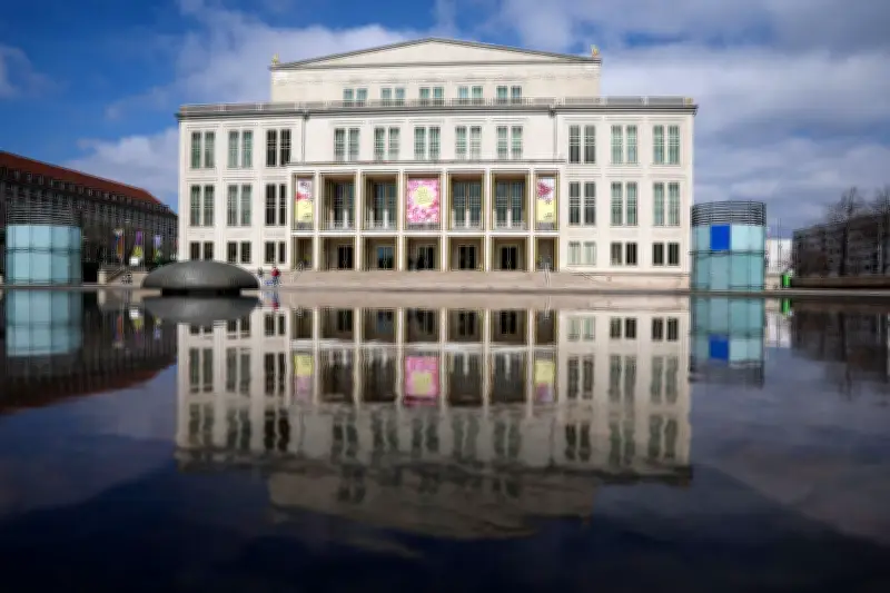 Oper Leipzig: Stadtrat fordert drastische Sparmaßnahmen und höhere Einnahmen