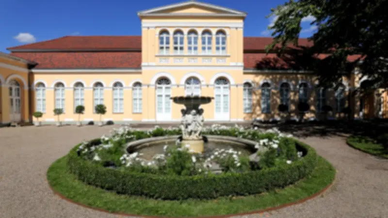 Orangerie-Chef zu Vorfall mit Assistenzhund: Höflichkeit von beiden Seiten erwartet