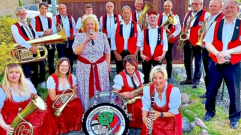 Original Dippelsbacher Musikanten laden zu öffentlicher Probe und Frühlingskonzert ein
