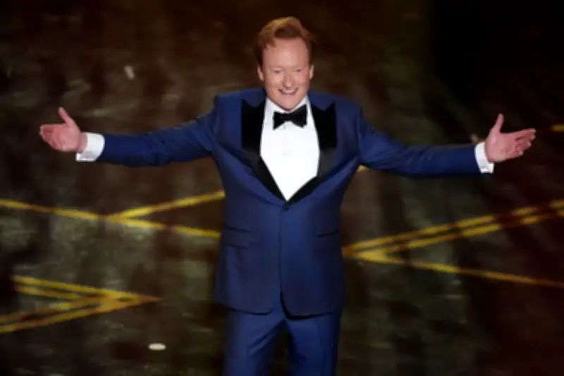 Oscars 2026: Conan O'Brien rechnet mit Trump und umstrittener Kulturzentrums-Umbenennung ab