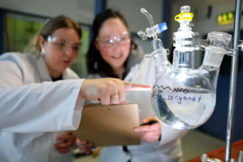 Ostdeutsche Chemieindustrie sucht neue Wege aus der Krise