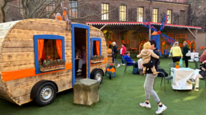 Osterausstellung 'Ostern in Holland' in Halle lockt bereits 10.000 Besucher