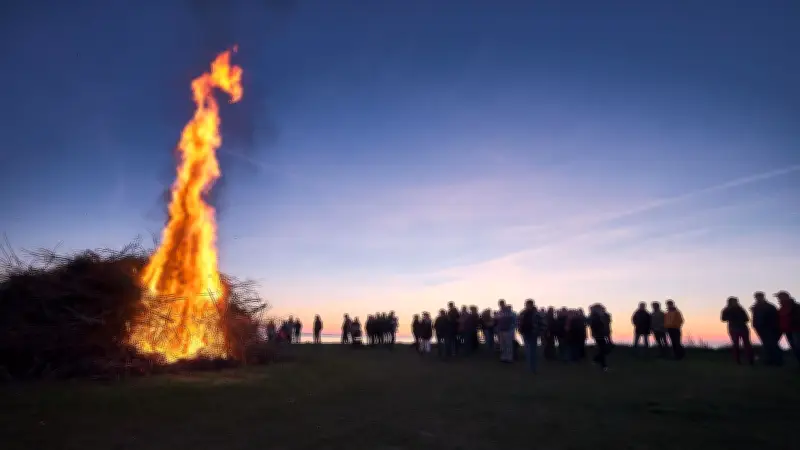 Osterfeuer 2026 in Sachsen-Anhalt: Tradition, Bedeutung und alle Termine von Altmark bis Saalekreis
