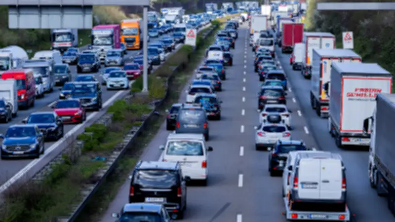 Osterverkehr 2026: ADAC warnt vor massiven Staus auf deutschen Autobahnen