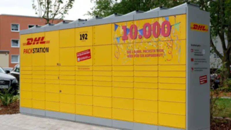 Packstationen als moderne Adventskalender: Ein Hauch von Weihnachtsgefühl in Teterow