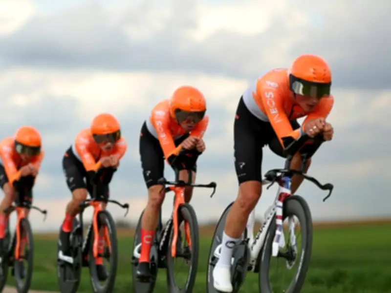 Paris-Nizza: Lidl-Star Ayuso übernimmt Gesamtführung nach Teamzeitfahren