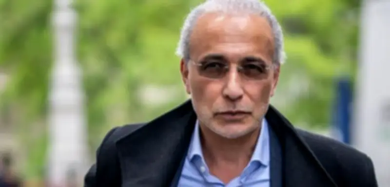 Pariser Justiz erlässt Haftbefehl gegen Prediger Tariq Ramadan nach Prozessausbleiben