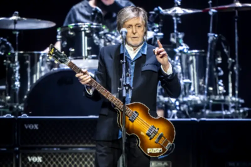 Paul McCartney veröffentlicht neue Single - Album 'The Boys of Dungeon Lane' erscheint im Mai