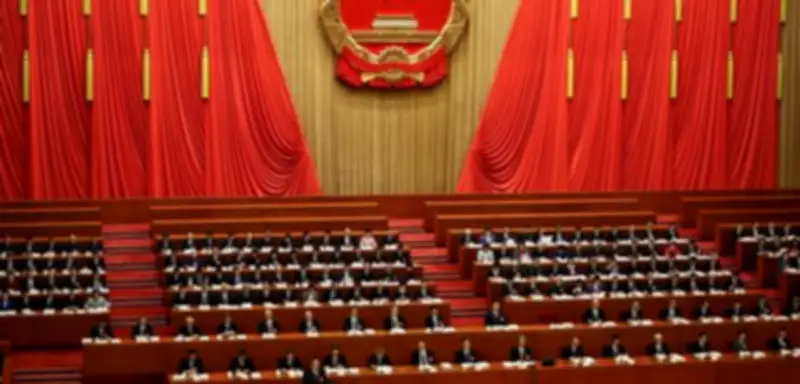 Peking setzt niedrigstes Wachstumsziel seit Jahrzehnten und verschärft Ton gegenüber Taiwan