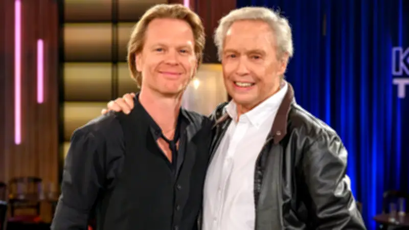 Peter Kraus startet achte Abschiedstournee mit 88 Jahren - Sohn Mike begleitet ihn