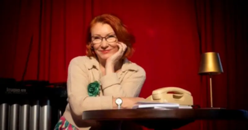 Petra Auer: Vom 'Rosenheim-Cops'-Star zur Hospizbegleiterin - Ein Leben zwischen Bühne und Sterbebegleitung