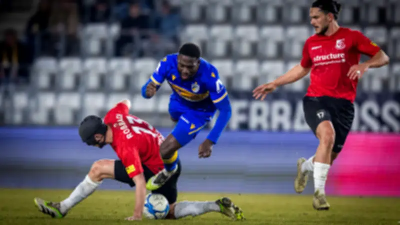 Pfosten und Schiri-Pech: Jena lässt im Meisterrennen erneut Punkte liegen