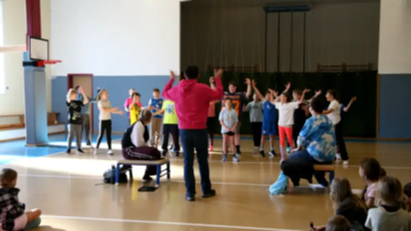 Plauer Viertklässler begeistern bei Theaterprojektwoche „Kids on stage“ mit Geistergeschichte