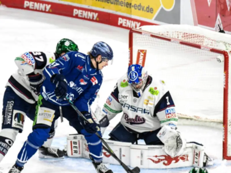 Playoff-Debakel für Eisbären Berlin: Straubing dominiert Viertelfinal-Auftakt