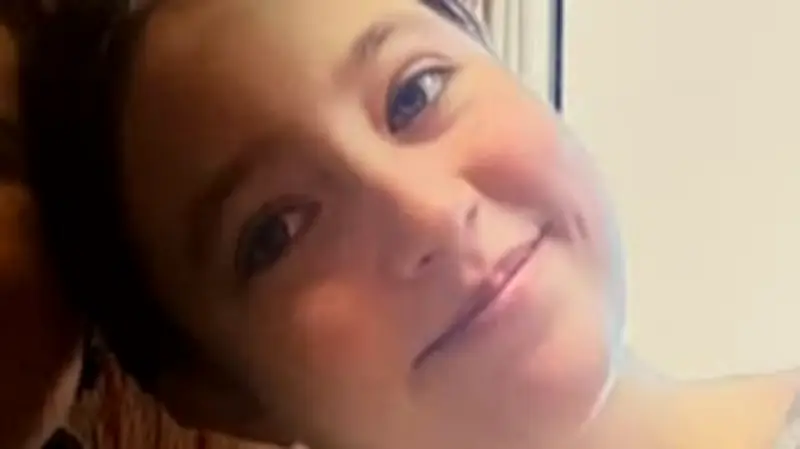 Polizei befürchtet Auslandsaufenthalt: 14-jährige Schülerin nach Treffen mit Jungen verschwunden