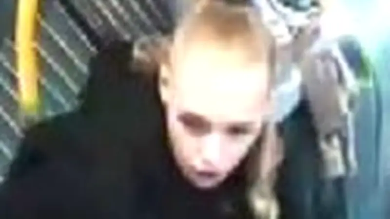 Polizei Bonn fahndet nach Jugendlicher nach Prügelattacke im Bus 608