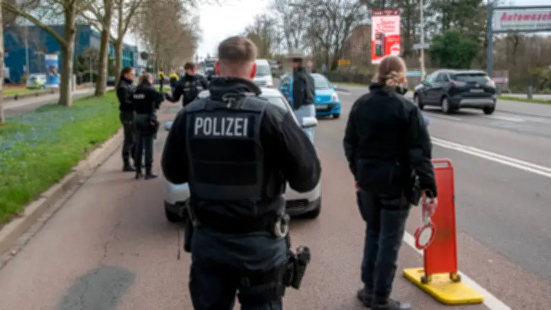 Polizei-Großkontrolle in Dessau: 44 Verstöße bei 266 Fahrzeugkontrollen festgestellt
