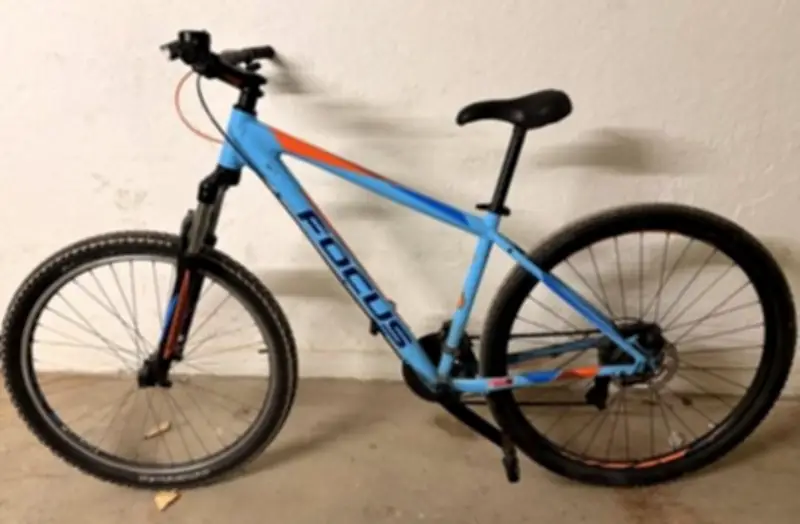 Polizei Halle sucht Eigentümer von sechs beschlagnahmten Fahrrädern nach Ermittlungen