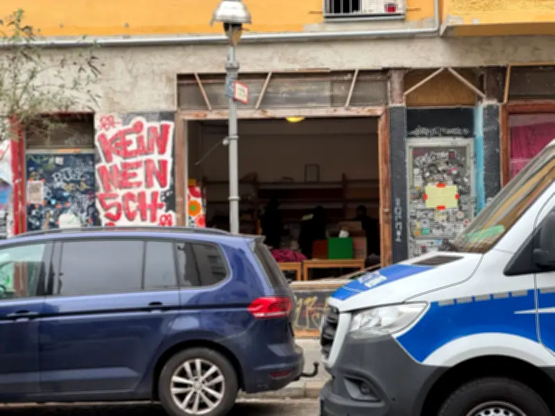 Polizei-Razzia nach linksextremem Brandanschlag auf Berliner Stromnetz im September 2025