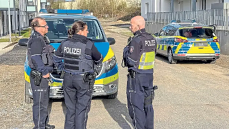 Polizei warnt vor bewaffnetem Entführer in NRW - Vierter Verdächtiger wird per Foto gesucht