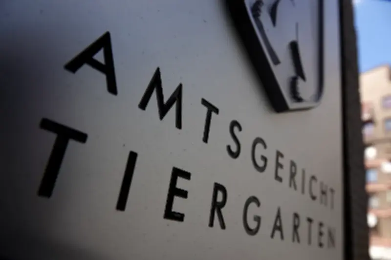 Polizist vor Gericht: Körperverletzung im Amt nach Einsatz in Berliner Flüchtlingsunterkunft