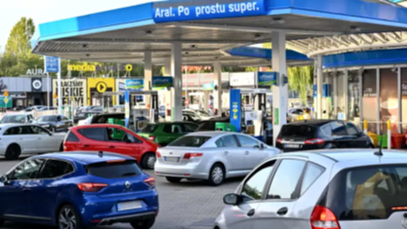 Polnische Politiker fordern Tank-Limit für Deutsche: Sprit-Tourismus sorgt für Engpässe