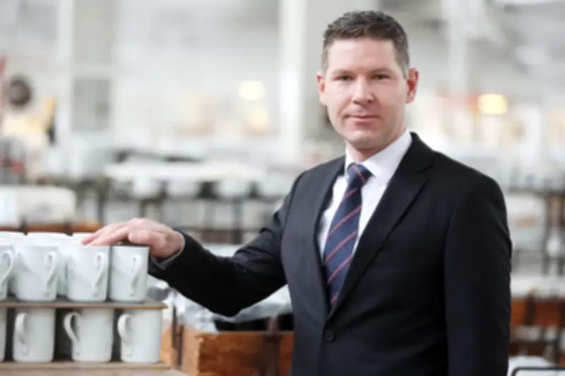 Porzellanmanufaktur Kahla erneut insolvent: Energiepreise und schwache Nachfrage belasten Traditionshaus