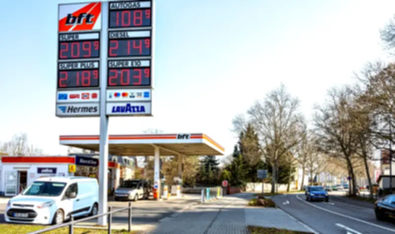 Preisschock an Tankstellen: Regionale Unternehmen kämpfen mit explodierenden Spritkosten