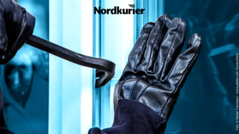 Prenzlau: Einbrecher scheitern an widerstandsfähiger Apothekentür