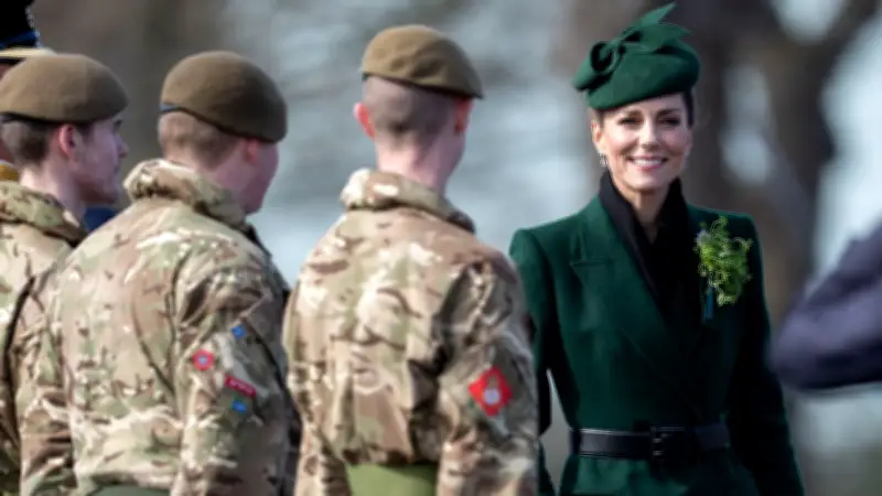 Prinzessin Kate als Oberst der Irish Guards: Grünes Outfit beim St. Patrick's Day