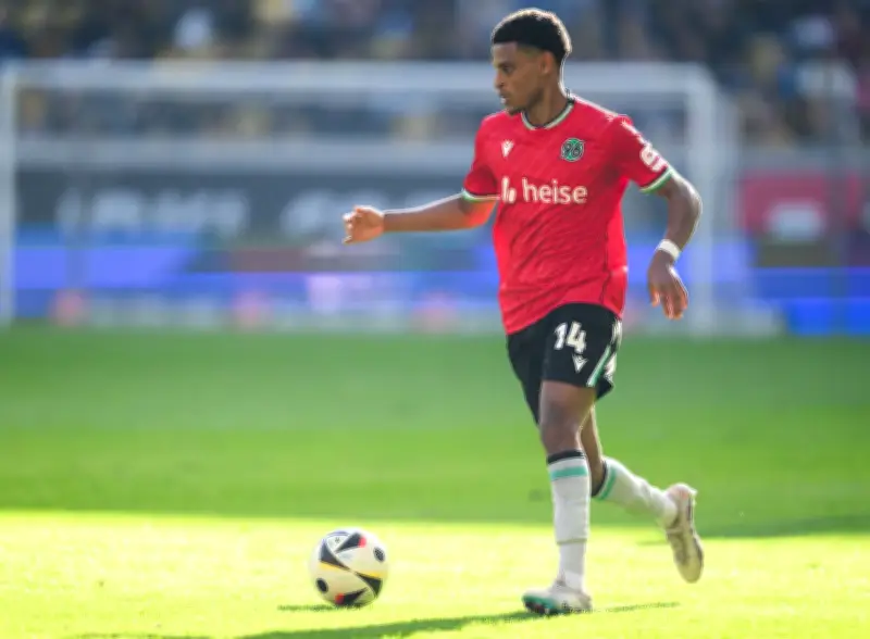 Rassistischer Vorfall bei Regionalliga-Spiel: Kickers Offenbach und Stuttgarter Kickers verurteilen Beleidigungen