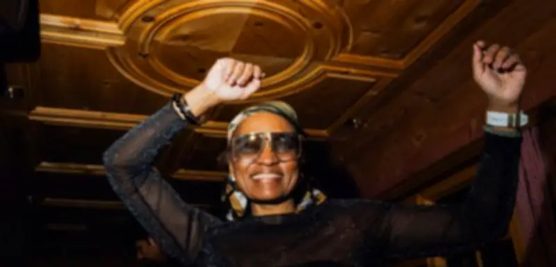 Rave in der Albulabahn: Eine ungewöhnliche Party durch die Schweizer Alpen