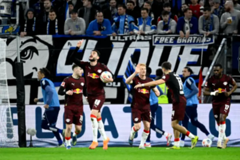 RB Leipzig beendet Heimserie des HSV mit Traumtor und Tennisball-Protest