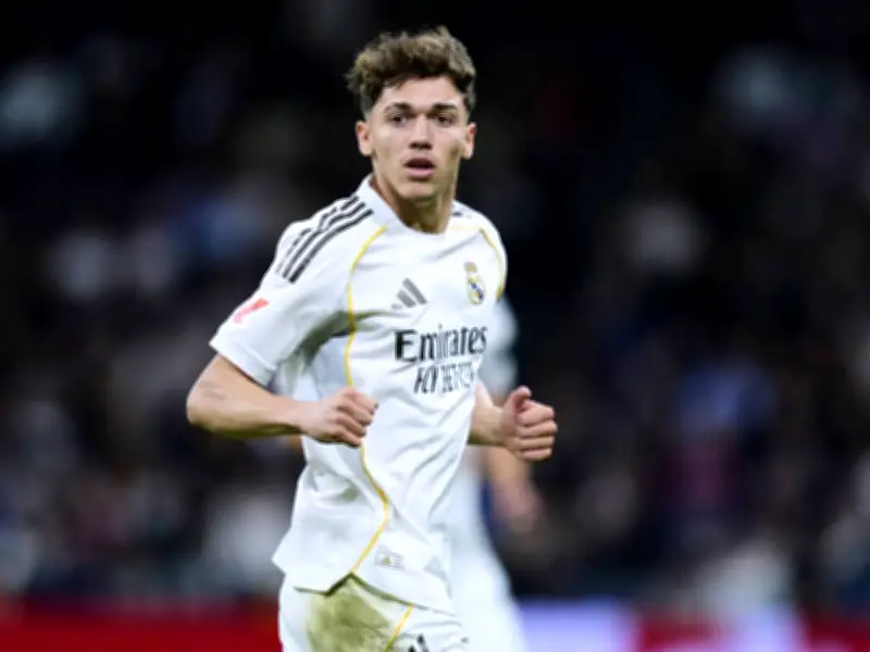 Real Madrids Thiago Pitarch entscheidet sich für spanische Nationalmannschaft