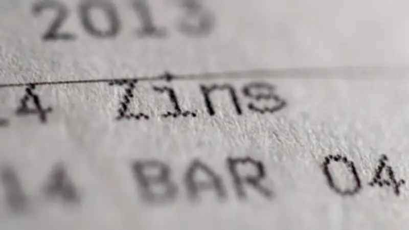 Rechtsanwältin gibt Ratschläge: So wehren Sie sich gegen zu hohe Dispo-Zinsen